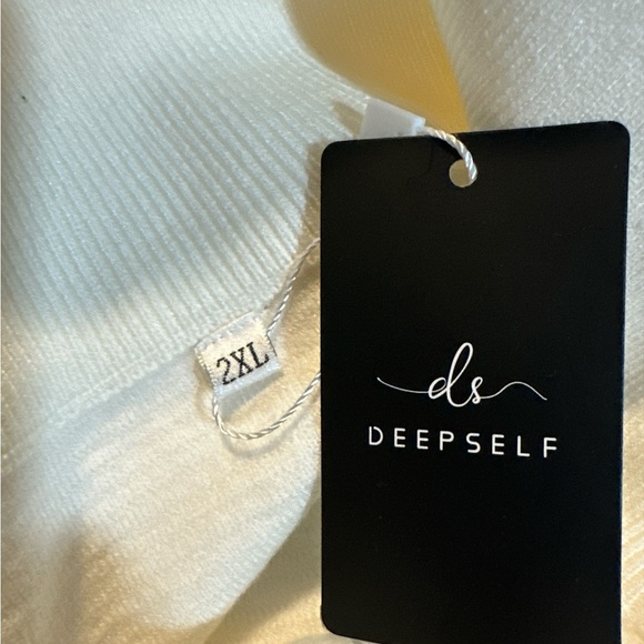 Women's Cream Quarter Zip Sweatshirt - Picture 2 of 6